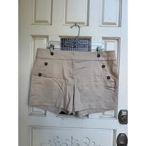 White House Black Market Signature Collection Khaki Button Detail Shorts Size 14